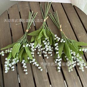 ดอกเบลล์ฟลาวเวอร์ประดิษฐ์สีขาว 6 ก้าน ของ Jinxi ดอกไม้ผ้าไหมสำหรับตกแต่งงานแต่งงานและบ้าน - Product Image 3