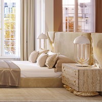 Cama Matrimonial de Lujo para Dormitorio Principal, Diseño de Alta Gama, con Marco de Madera Tapizado en Cuero Esmerilado Dorado