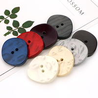 Kancing Resin Berbagai Warna Tidak Beraturan 2 Lubang 18MM 22MM 27MM 31MM untuk Sweater, Jaket, dan Kemeja