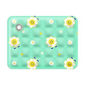 Tapis rafraîchissant pour chien en PVC, directement de l'usine |   Matelas de couchage d'été moderne de luxe à injection d'eau, motif dessin animé - Product Image 6