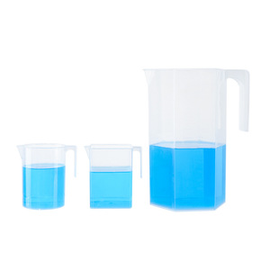 YINYUEBIO ถ้วยตวงพลาสติก 200 มล. 250 มล. 500 มล. 1000 มล. บีกเกอร์แบบมีขีดบอกปริมาตร สำหรับใช้ในครัวและห้องปฏิบัติการ - Product Image 1