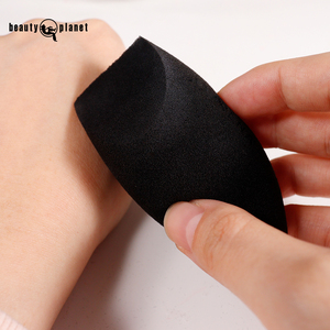 Beauty Planet Éponge de maquillage sans latex en gros Éponge de beauté de maquillage noire Mélangeur Éponges de mélange de maquillage avec logo personnalisé - Product Image 5