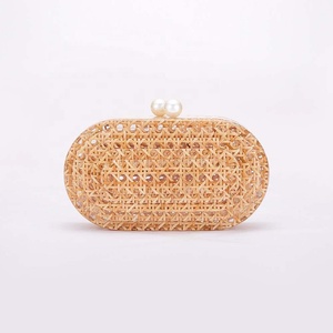 Sac à main élégant en acrylique pour <span class=keywords><strong>femme</strong></span>, motif tressé, sac bandoulière carré avec chaîne dorée, style rotin - Product Image 3