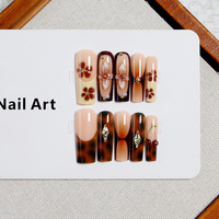 24 faux ongles longs en forme de cercueil à presser, motif écaille de tortue vintage automne, fleurs 3D cerise, avec décorations métalliques