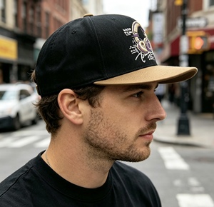 Gorra Trucker Bordada Personalizada con Logotipo Disponible, Estilo Vintage Streetwear para Hombre, Diseño de Corona Alta - Product Image 5