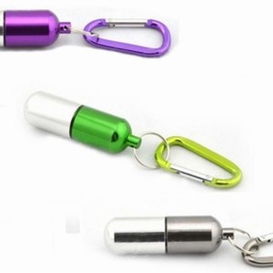 Boîte à médicaments portable en alliage d'aluminium pour l'extérieur, 8x2,5 cm, scellée avec porte-clés pour la randonnée et les voyages - Product Image 3