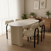 Schicker Minimalistischer Esstisch mit Marmor-Effekt Gesinterter Steinplatte & Gerilltem Bein für Apartments