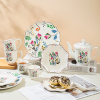 Vaisselle d'appoint à motifs floraux du printemps Assiettes à salade en porcelaine Set de mariage rose rose et or blanc
