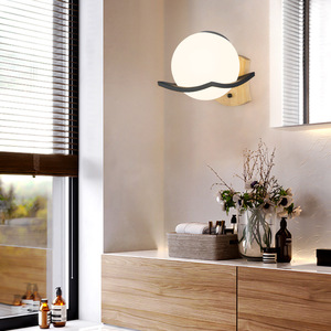 Lampe murale moderne en <span class=keywords><strong>bois</strong></span>, <span class=keywords><strong>applique</strong></span> nordique, lampe de chevet, boule de <span class=keywords><strong>verre</strong></span>, <span class=keywords><strong>applique</strong></span> murale décorative - Product Image 4