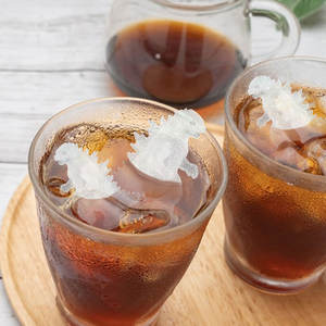 Molde de hielo al por mayor, moldes de silicona grandes para hacer 6 cubos de whisky con sabores caseros y snacks congelados - Product Image 2