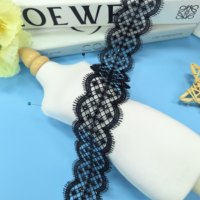 Dentelle brodée florale noire et blanche à paillettes, style luxueux et sexy, idéale pour robes de mariée et accessoires – Meilleures ventes