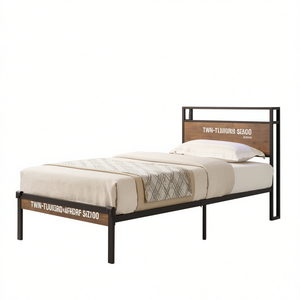 Cadre de lit plateforme en métal taille double avec tête et pied de lit en bois, design industriel, mobilier de chambre à coucher - Product Image 1