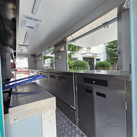 Remorque alimentaire mobile, four à pizza, transformation d'un camion de marchandises en food truck