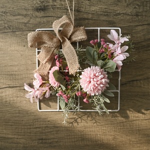 Linobi – fleurs artificielles suspendues au mur, décoration florale rose pour la maison, décoration de mariage CF01064 - Product Image 1