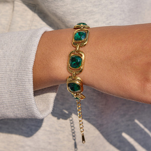 Women's Stainless Steel Green Glass Jewelry <b>Set</b> Geometric Cube Design Party Wear Bezel Setting Necklace <b>Bracelet</b> Earrings - Product Image 3