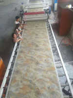Ligne de production de feuilles de marbre décoratives en PVC machine d'extrusion de feuilles de plastique machine de fabrication de panneaux en marbre pour murs en PVC