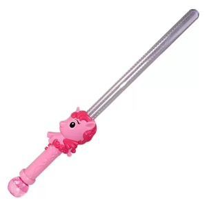 Épée à bulles lumineuse LED clignotante, baguette magique à bulles, lumières LED et musique, épée à bulles lumineuse pingouin - Product Image 4