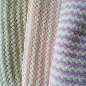 100% पॉलिएस्टर माइक्रोफाइबर पुनर्नवीनीकरण कोरल फ्लैनेल फ्लेक्स कपड़े के लिए कार और लड़कियों के लिए कार और लड़कियों की कीमत के लिए - Product Image 5