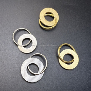 Cercle en acier de 3 mm d'épaisseur pour laser à fibre Porte-clés en laiton avec logo personnalisé - Product Image 2