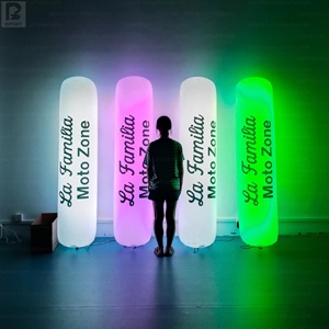 Colonne gonflable géante LED RGB de 1,5 m à 2 m, personnalisable avec logo, pour événements, installations artistiques, décorations et fêtes - Product Image 1