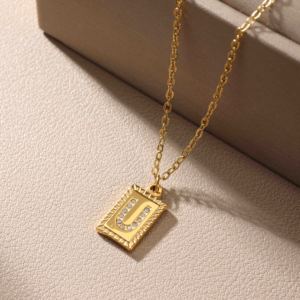Kalung Huruf Awal yang Dipersonalisasi Tahan Air Emas Stainless Steel Liontin Alfabet Berhiaskan Batu <span class=keywords><strong>Rhinestone</strong></span> DIY Perhiasan Wanita - Product Image 2