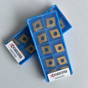 Inserto de Carburo para Torneado Kyocera CNGA120408 S01525 A66N, Forjado para un Rendimiento Óptimo - Product Image 6