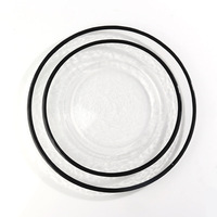 Meilleures ventes Assiette de service ronde en verre transparent de luxe écologique avec bordure noire pour mariage et événements