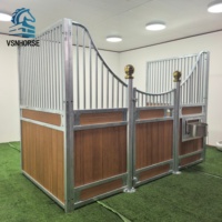 Portes et boxes d'écuries extérieures en promotion – Style équestre européen élégant avec garantie de 5 ans – Design classique