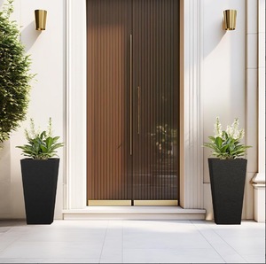 <span class=keywords><strong>Pot</strong></span> de fleurs <span class=keywords><strong>en</strong></span> plastique noir mat texturé de 22,4 pouces de hauteur, grand format, pour jardin extérieur, intérieur, patio, <span class=keywords><strong>porte</strong></span> <span class=keywords><strong>d</strong></span>'<span class=keywords><strong>entrée</strong></span> - Product Image 4