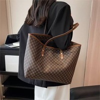 Tas Tote Trendy 2026 untuk Wanita, Tas Tangan Serbaguna Kelas Atas, Tas Selempang Viral dengan Kapasitas Besar