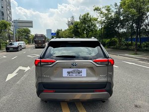 Autos Económicos en Oferta en China, <span class=keywords><strong>Toyota</strong></span> <span class=keywords><strong>RAV4</strong></span> Rongfang Híbrido Enchufable, Modelo 2021, 2.5L, 2WD, Elite Pro, Vehículo de Gasolina - Product Image 3