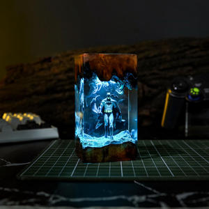 Hot-bán hiện đại thân thiện với môi Batt-Man Epoxy Resin đèn handmade và độc đáo món quà kỷ niệm - Product Image 1