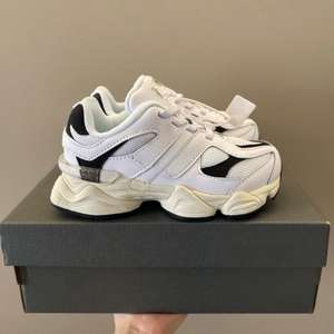 Chaussures pour enfants de qualité supérieure 9060 – <span class=keywords><strong>Baskets</strong></span> décontractées légères à lacets pour garçons et filles, idéales pour l'extérieur - Product Image 6