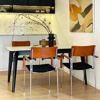 Fauteuil de salle à manger en métal de style Bauhaus du milieu du siècle avec revêtement en velours, style Wabi-Sabi pour appartement, villa et cafés à domicile