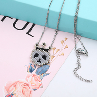 Collier Couronne Crâne Personnalisé et Tendance à Bordure Dorée, Perles Miyuki Faits Main, Vente Directe Usine - Meilleures Ventes