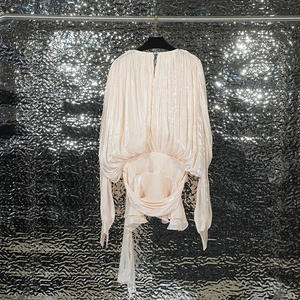 Oudina ชุดเดรสลำลองสั้นผ้าตาข่ายแต่งระบายแหวกแนวผูกเชือกแขนโคมไฟของคนดังชุดเดรสลำลอง - Product Image 6