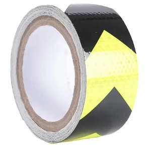 Ruban adhésif réfléchissant en PVC personnalisé OEM ODM, film vinyle, autocollant à rayures, marqueur en rouleau, adhésif en caoutchouc, imperméable pour camion <span class=keywords><strong>et</strong></span> voiture - Product Image 1