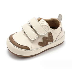 Vente en gros de baskets en cuir populaires pour bébés, chaussures pour nouveau-nés - Product Image 4