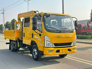 Grúa hidráulica montada en camión FOTON de 3 toneladas con cesta de trabajo aérea para mantenimiento municipal y reparación de calles - Product Image 2