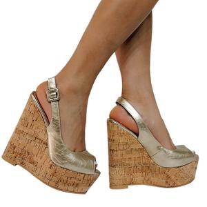 Sandales à talons compensés en liège à plate-forme populaire pour femmes avec fermeture à bouton - Product Image 5