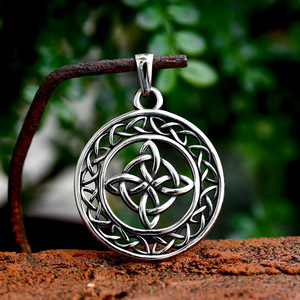 Liontin baja tahan karat liontin Viking Norse Pria Perhiasan simpul <span class=keywords><strong>Celtic</strong></span> liontin Norse antik untuk pria - Product Image 2