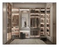 Meuble de chambre néoclassique : Armoire en bois avec portes vitrées et coiffeuse intégrée