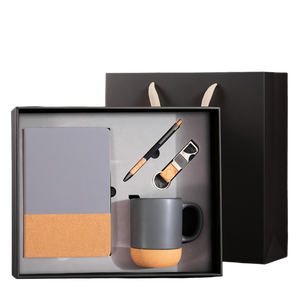 Ensemble cadeau d'affaires élégant avec logo personnalisé, comprenant un carnet, un porte-clés en métal, une tasse en céramique et un stylo à bille - Cadeaux parfaits pour les événements promotionnels - Product Image 3