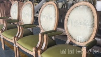 Chaises de salle à manger classiques traditionnelles sur mesure de Real Furniture Factory, style Louis XV du XVIIIe siècle, sculptées, dorées, en tissu, meubles pour la maison