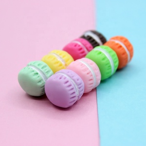 Cabochons plats en résine Macarons colorés pour la fabrication de bijoux DIY, coques de téléphone, accessoires pour épingles à cheveux, miniatures de nourriture pour maisons de poupées - Product Image 3