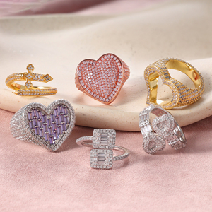 Collezione di Anelli Classici a Cuore in Ottone, Stile Hip Hop, con Grandi Cristalli Iced Out Bling, Anelli da Donna con Design Misti, Set di Gioielli all'Ingrosso - Product Image 3