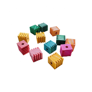 Juguete Ecológico de Madera Natural 2025 a Precio Reducido para Aves Pequeñas y Mascotas Aves - Product Image 1