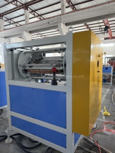 Đường kính lớn <span class=keywords><strong>HDPE</strong></span> xoắn ốc quanh co ống máy thoát nước Ống đùn máy đùn - Product Image 3