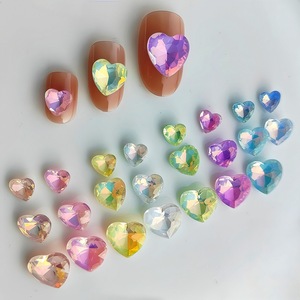 Strass en cristal de coeur pointu en gros-couleurs moka et <span class=keywords><strong>macaron</strong></span> <span class=keywords><strong>pour</strong></span> bricolage Nail Art - Product Image 4