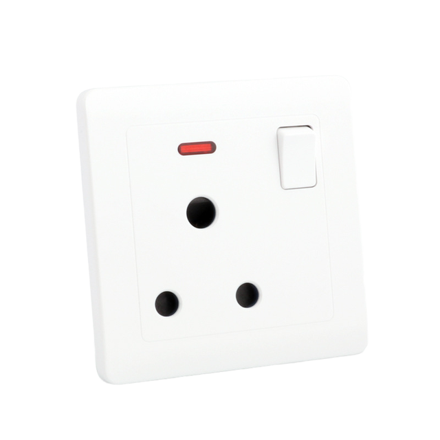 Factory Direct Sales Are Hot Selling High Quality UK Standard 86*86 MM Power Outlet Electrical Accessories Wall Socket